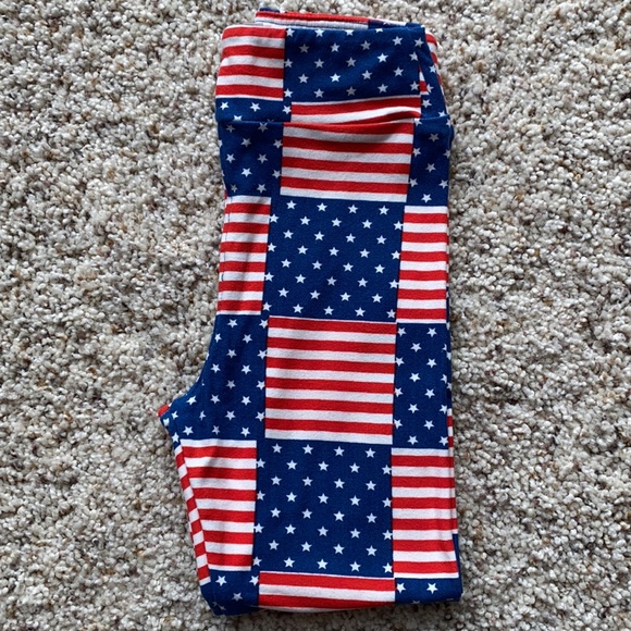 • Lularoe S/M Kids Leggings • - Picture 2 of 3